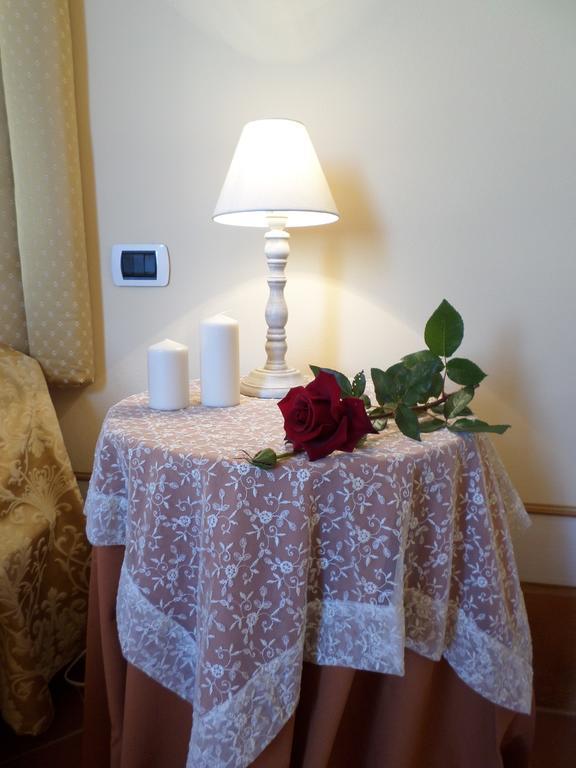 Tenuta Villa Rocchi Торрита-ди-Сьена Номер фото